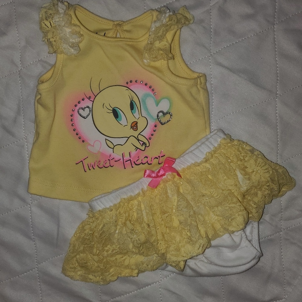 0-3 month Tweety outfit